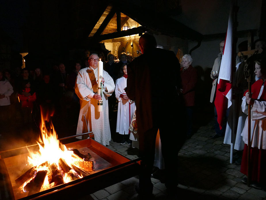 Lumen Christi - Auferstehungsmesse in St. Crescentius (Foto: Karl-Franz Thiede)